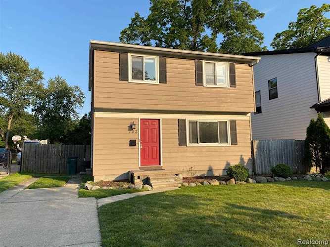 723 Cherry Ave Royal Oak, MI 48073