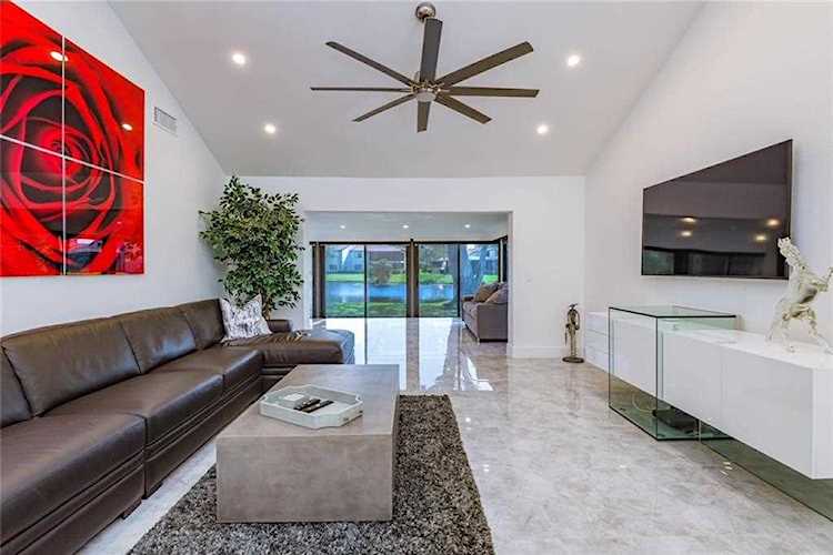 21475 Cypress Hammock Dr #30A Boca Raton, FL 33428