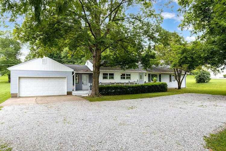 11604 Jacksontown Road Thornville, OH 43076