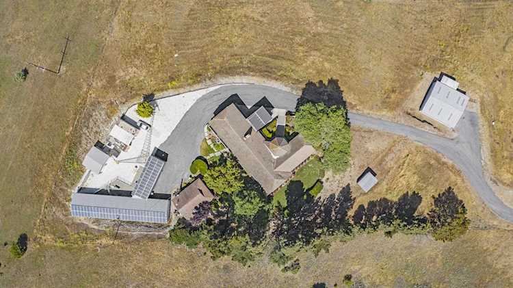 1380 Merrill Road San Juan Bautista, CA 95045