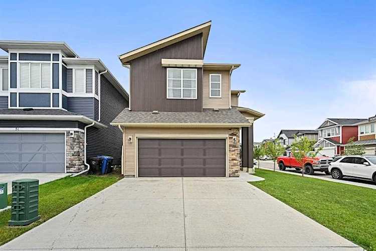 47 Howse Hill NE Calgary, AB T3P 0X1
