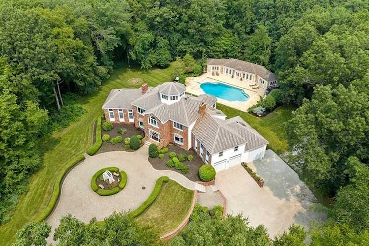 160 Thayer St Millville, MA 01529