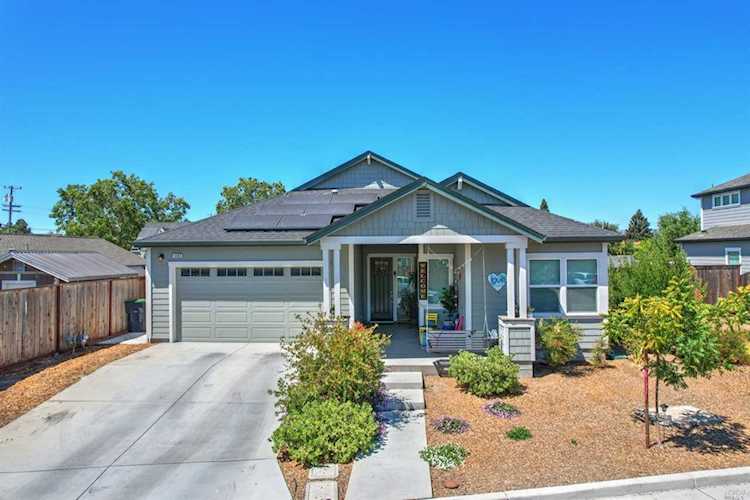 1480 Longship Lane Santa Rosa, CA 95401