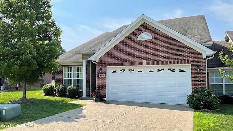 8818 Stony Falls Way Jeffersontown, KY 40299