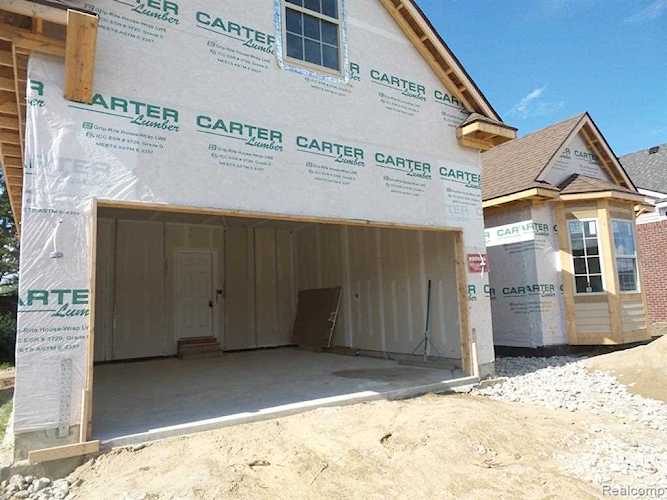 33490 Capri Ct Livonia, MI 48152