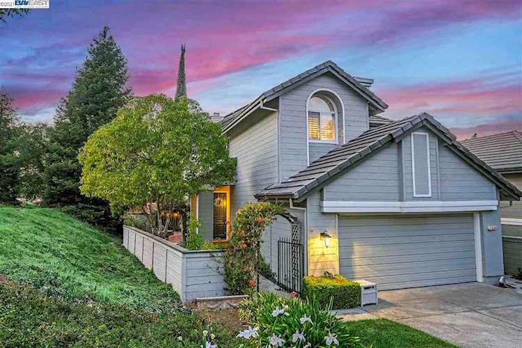 1356 Fountain Springs Cir Danville, CA 94526