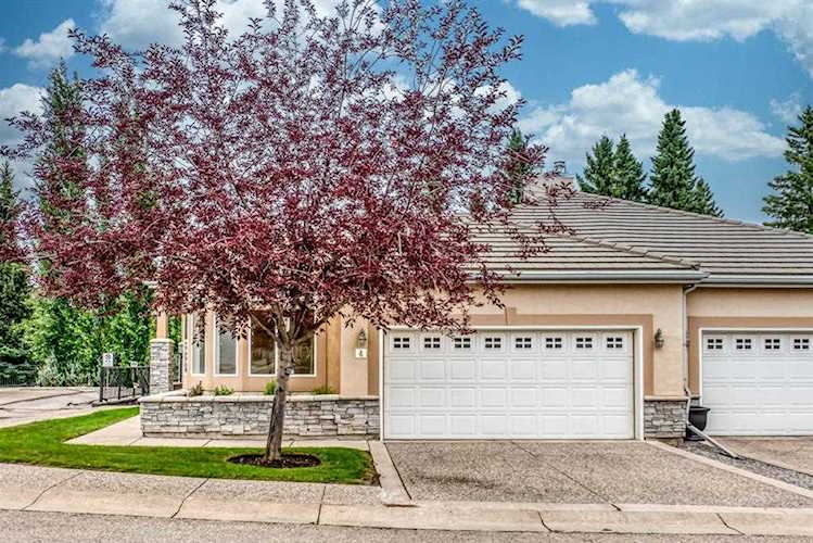 2121 98 Ave SW #4 Calgary, AB T2V 4S6