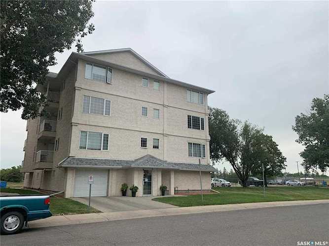 28 Kleisinger Crescent Regina, SK S4R 8T8