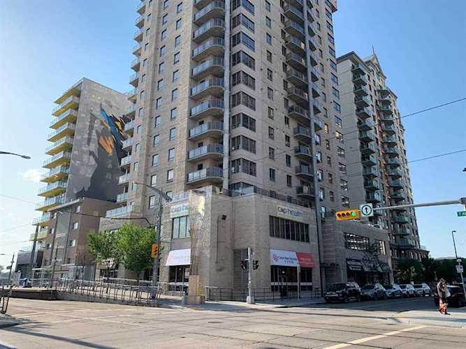 683 10 St SW #1704 Calgary, AB T2P 5G3