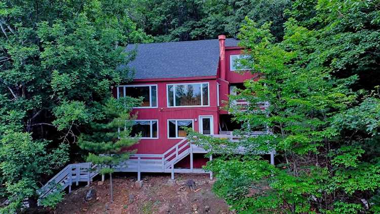 29 Isaac Fox Dr Campton, NH 03223