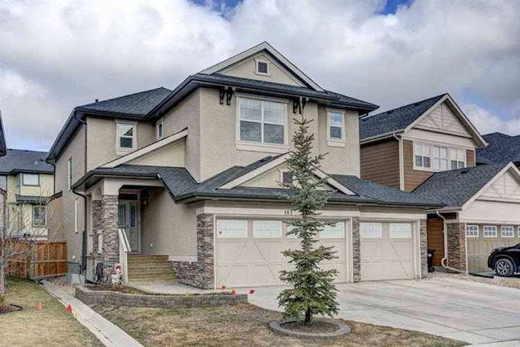 181 Valley Pointe Way NW Calgary, AB T3B 6B3