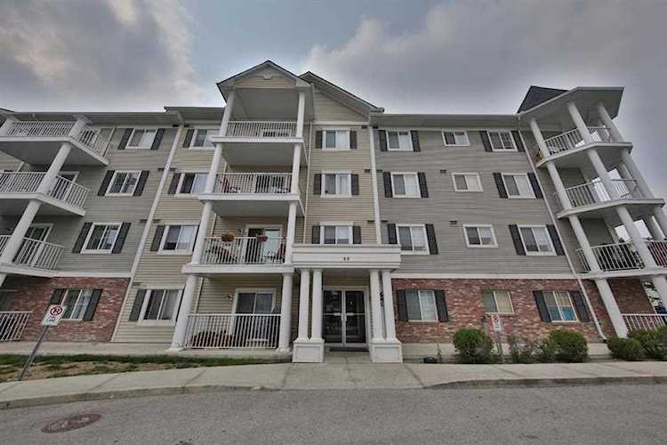 69 Country Village Manor NE #5405 Calgary, AB T3K 0P1