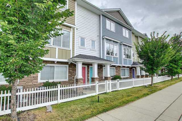 5210 Lakeshore Dr Sylvan Lake, AB T4S 0M6