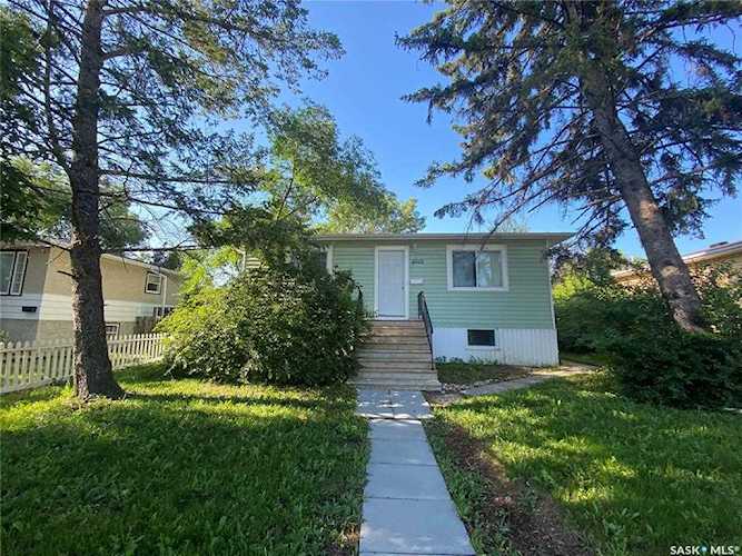 4601 4th Ave Regina, SK S4T 0J4