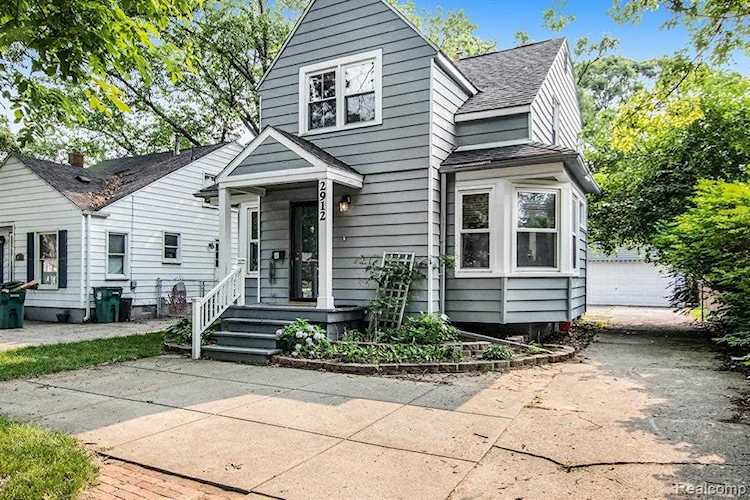 2912 N Main St Royal Oak, MI 48073