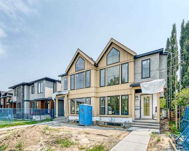 2638 35 St SW Calgary, AB T3E 2Y2