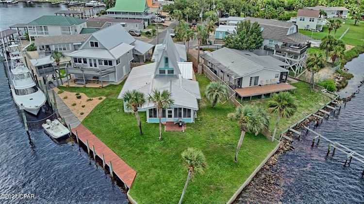 1039 Bay Circle Panama City Beach, FL 32407