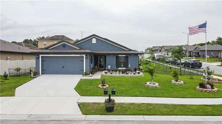 1602 Ellington Dr Dundee, FL 33838