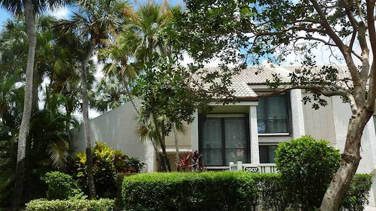 2907 Bridgewood Drive #2907 Boca Raton, FL 33434
