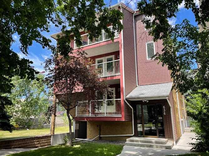 636 Meredith Rd NE #302 Calgary, AB T2E 5A8
