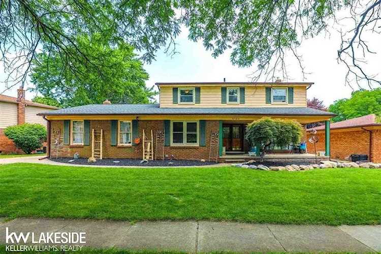 47160 Liberty Dr Shelby Twp, MI 48315 | MLS 58050049349 Photo 1