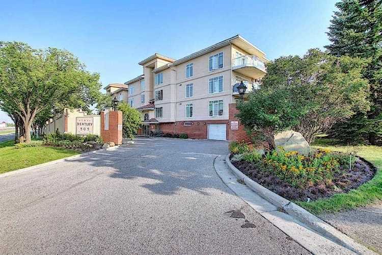 505 Canyon Meadows Dr SW #602 Calgary, AB T2W 5V9