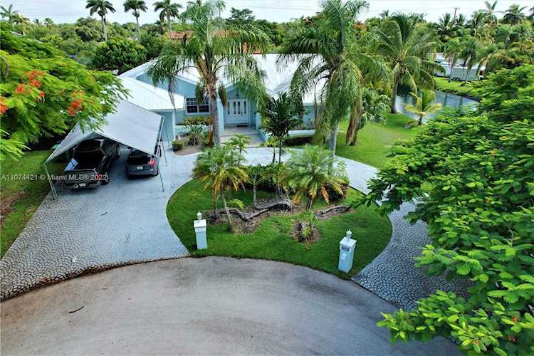 7741 SW 169th St Palmetto Bay, FL 33157