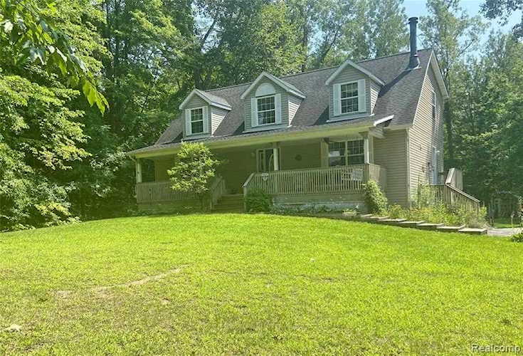45101 Dunn Rd Sumpter Twp, MI 48111 | MLS 2210059280 Photo 1