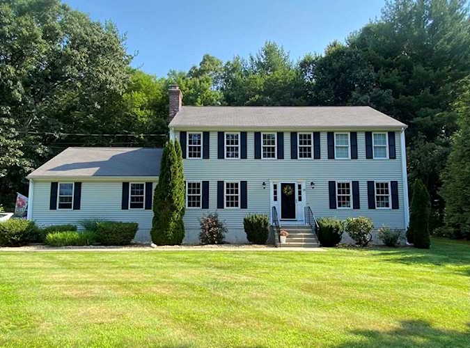 88 Milford St Upton, MA 01568