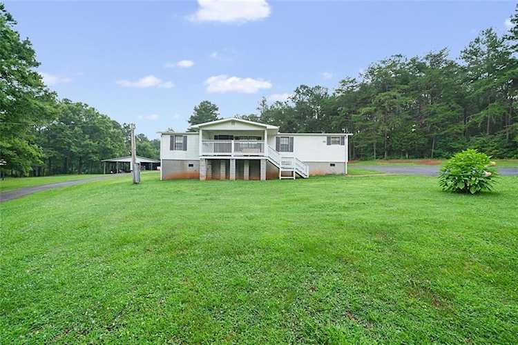 158 Siniard Rd NW Adairsville, GA 30103