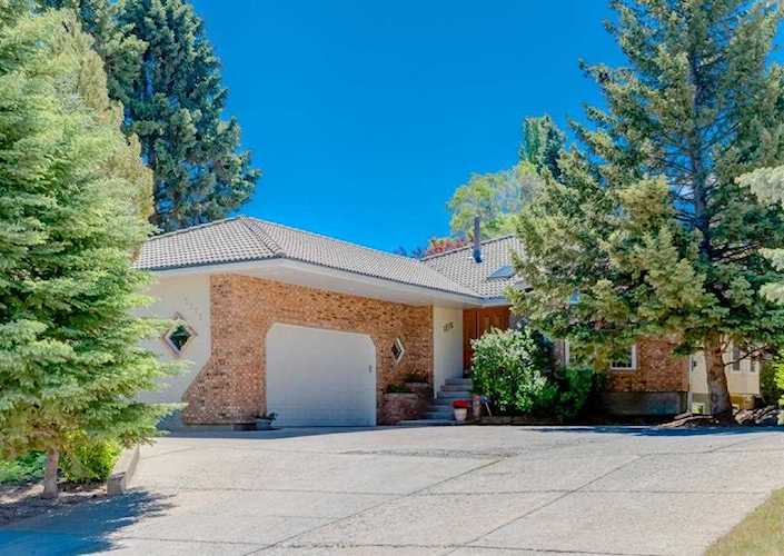 2275 98 Ave SW Calgary, AB T2V 4S7