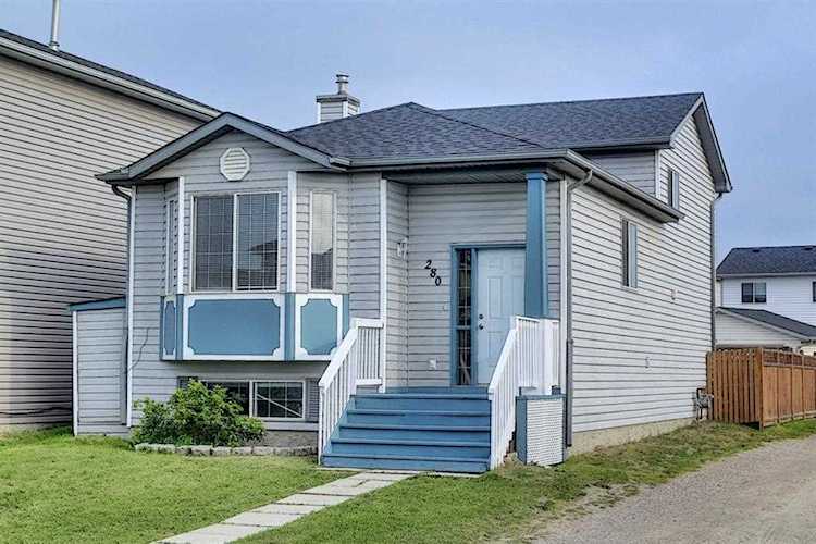 280 Martin Crossing Way NE Calgary, AB T3J 3G7