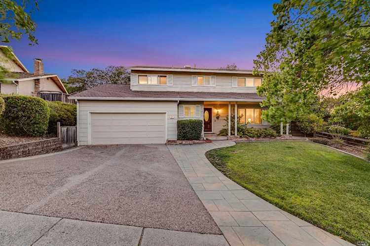 61 Monroe Court Novato, CA 94947
