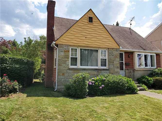 34 Amherst Ave Pawtucket, RI 02860