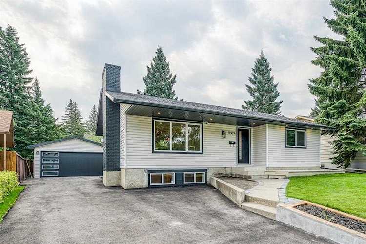 9924 Oakridge Rd SW Calgary, AB T2V 4A5