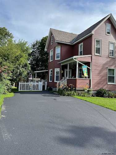 9 Finlay St Amsterdam, NY 12010