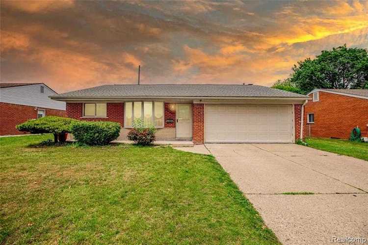 34202 Tonquish Trail Westland, MI 48185 | MLS 2210059581 Photo 1