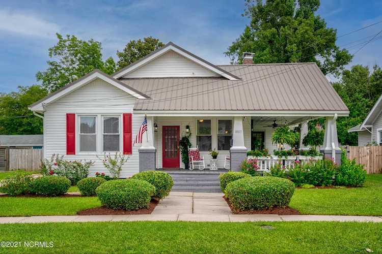1805 Nun Street Wilmington, NC 28403