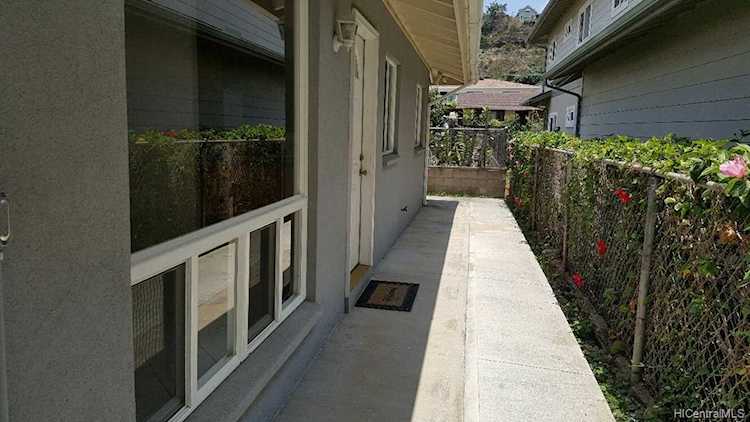1351 9th Avenue Honolulu, HI 96816