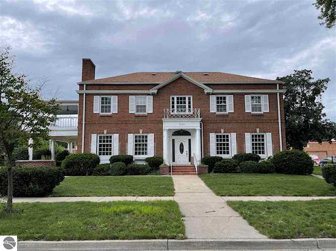 330 S University Avenue Mt Pleasant, MI 48858