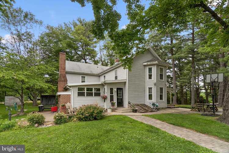 1709 Pine Knob Rd Sykesville, MD 21784
