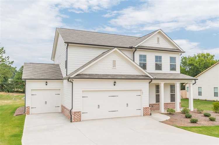 104 Candler Park Dr Winder, GA 30680