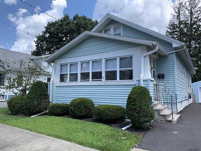 306 Sanders Av Scotia, NY 12302