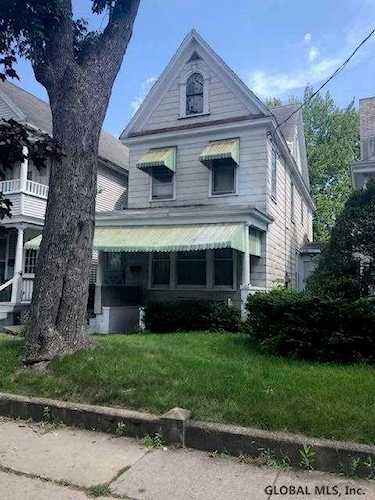 817 State St Schenectady, NY 12307 | MLS 202124520 Photo 1