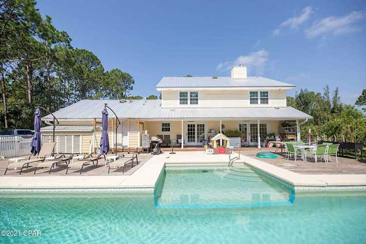 138 Laird Circle Panama City Beach, FL 32408