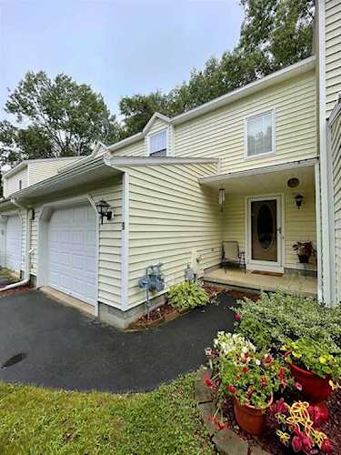 9 Deer Run Dr Ballston Spa, NY 12020