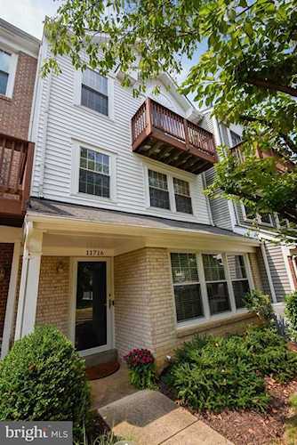 11716 Scooter Ln #18 Fairfax, VA 22030