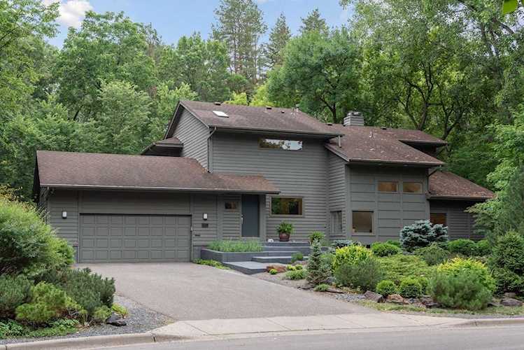 3901 Poplar Drive Golden Valley, MN 55422