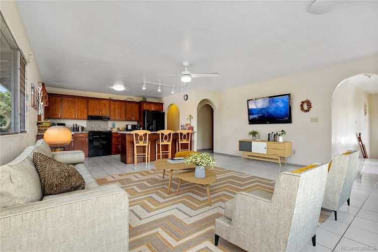 1330 Nanialii Street Kailua, HI 96734