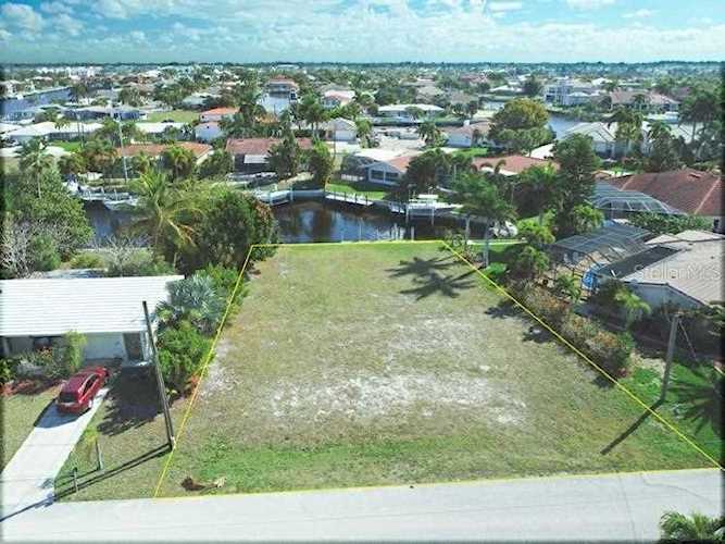 80 Ocean Dr Punta Gorda, FL 33950